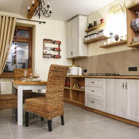 Гетьманські Палати , Старе Місто, 2 Спальні, Балкон-Тераса , 85 М Кв Kamianets-Podilsky Extérieur photo