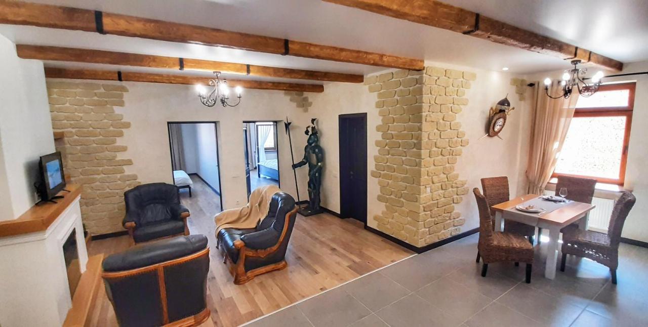 Гетьманські Палати , Старе Місто, 2 Спальні, Балкон-Тераса , 85 М Кв Kamianets-Podilsky Extérieur photo
