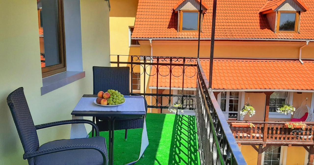Гетьманські Палати , Старе Місто, 2 Спальні, Балкон-Тераса , 85 М Кв Kamianets-Podilsky Extérieur photo