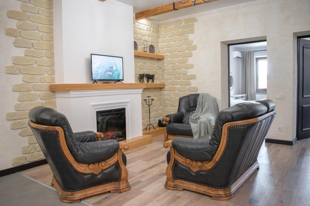 Гетьманські Палати , Старе Місто, 2 Спальні, Балкон-Тераса , 85 М Кв Kamianets-Podilsky Extérieur photo